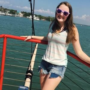 Meet your Posher, Naomi